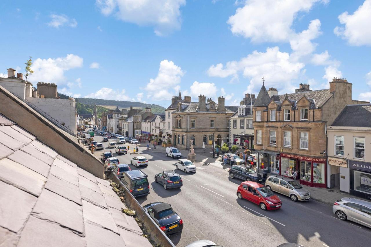 2 bedroom apartment on Peebles High Street Buitenkant foto