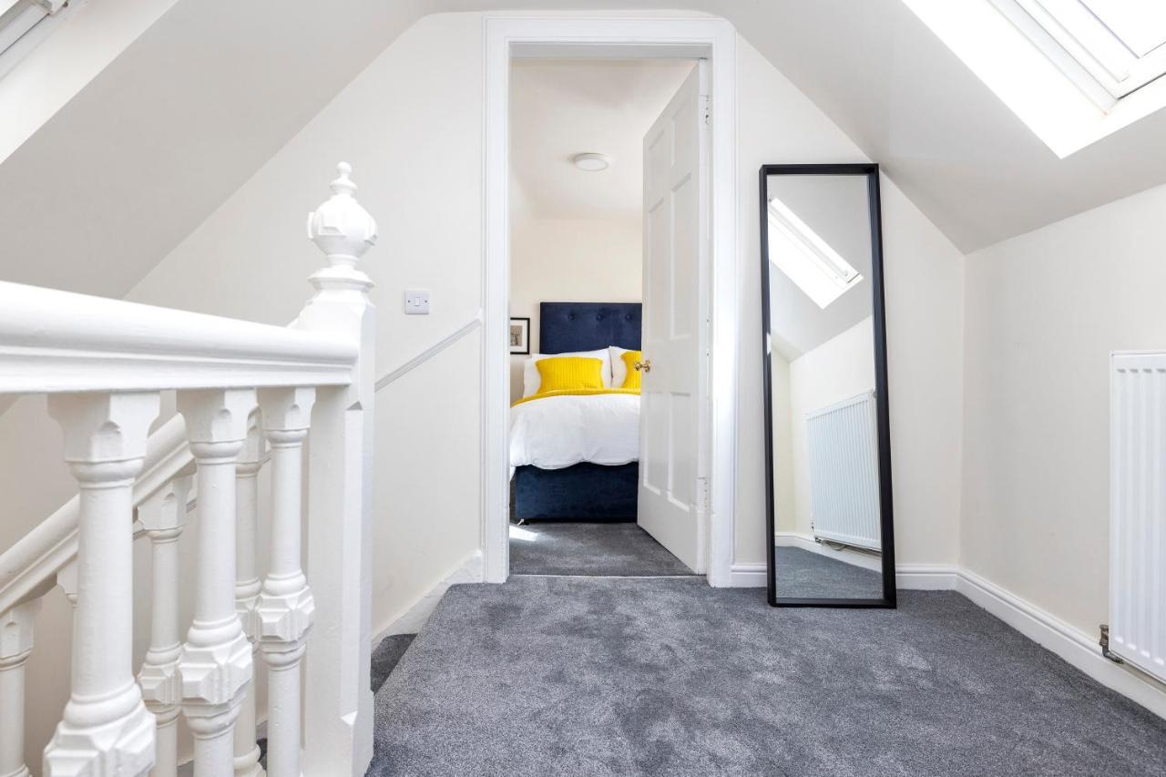 2 bedroom apartment on Peebles High Street Buitenkant foto